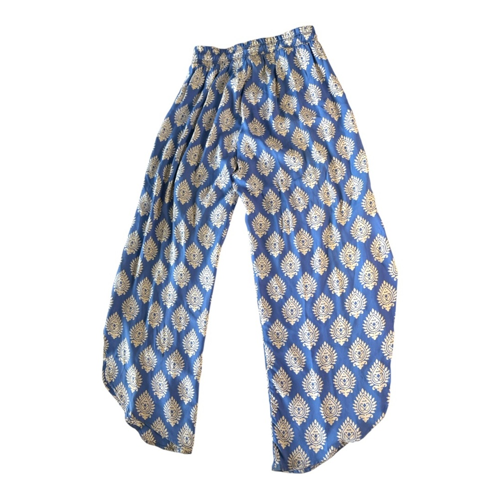 Lucy Love Blue and White Patterned Pants with Split Leg - Picture 6 of 7